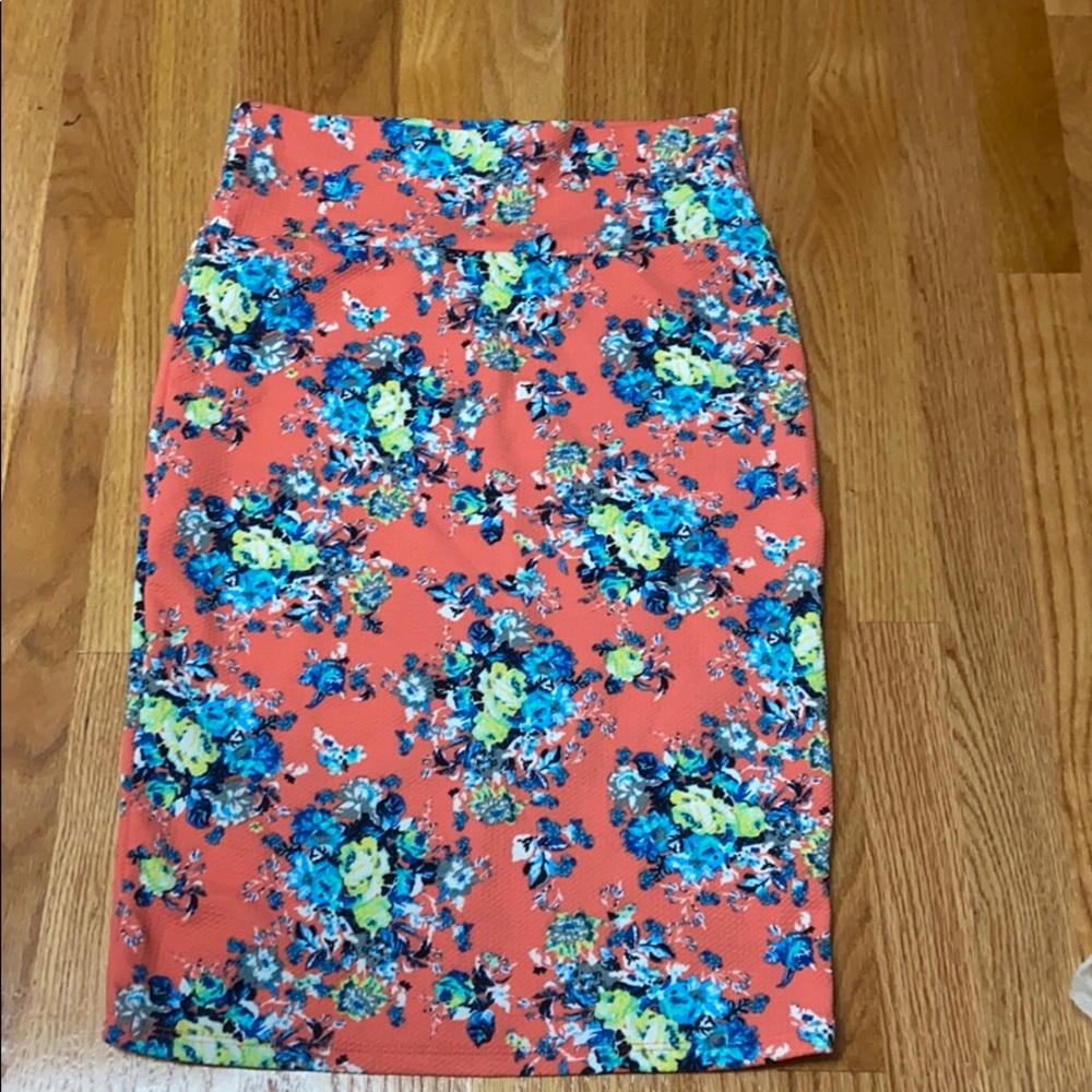 Lularoe Cassie skirt